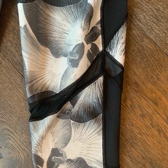 CALIA by Carrie Underwood Leggings Floral - Picture 6 of 9